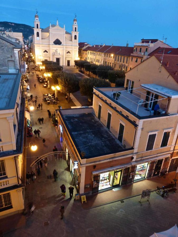 Cipriani 5 Rivieraholiday Pietra Ligure Eksteriør bilde