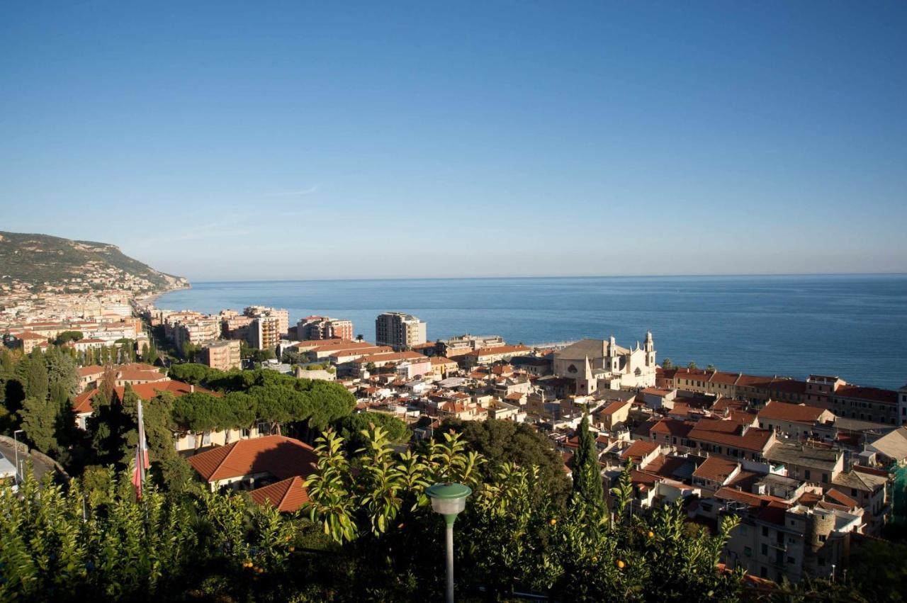 Cipriani 5 Rivieraholiday Pietra Ligure Eksteriør bilde